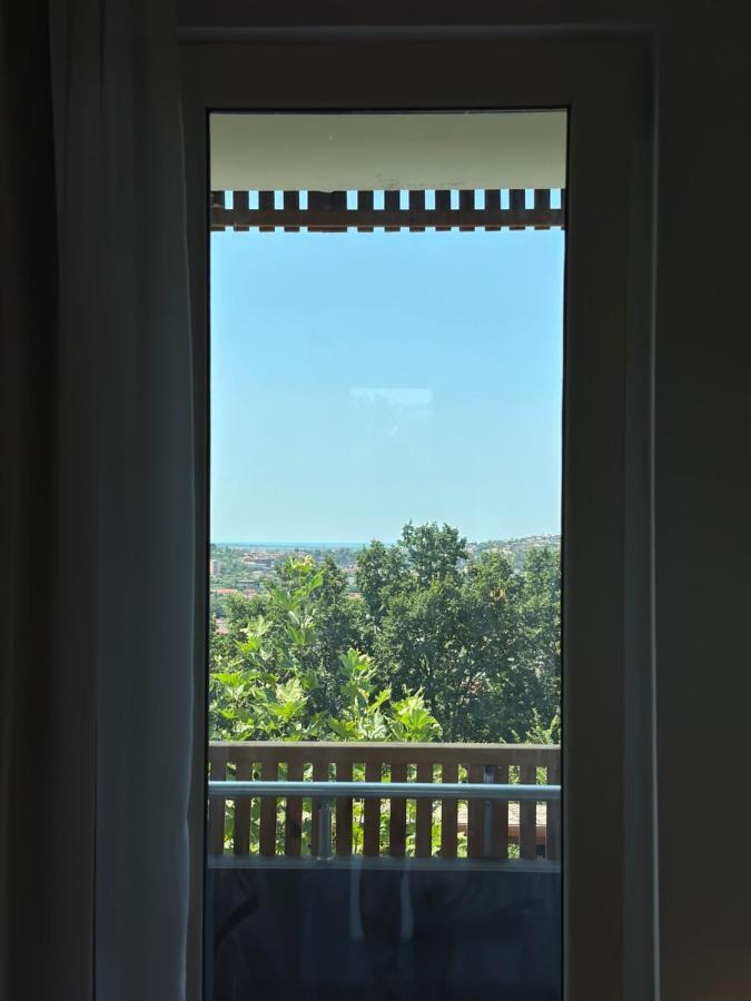 Hotel Restaurant Natyra E Qete เลเจอ ภายนอก รูปภาพ